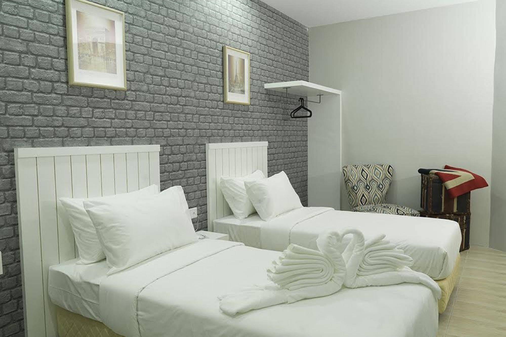 Lighthouse Hotel & Shortstay @ Damansara Uptown Petaling Jaya Exterior foto